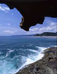 �S�ގ��̓`��